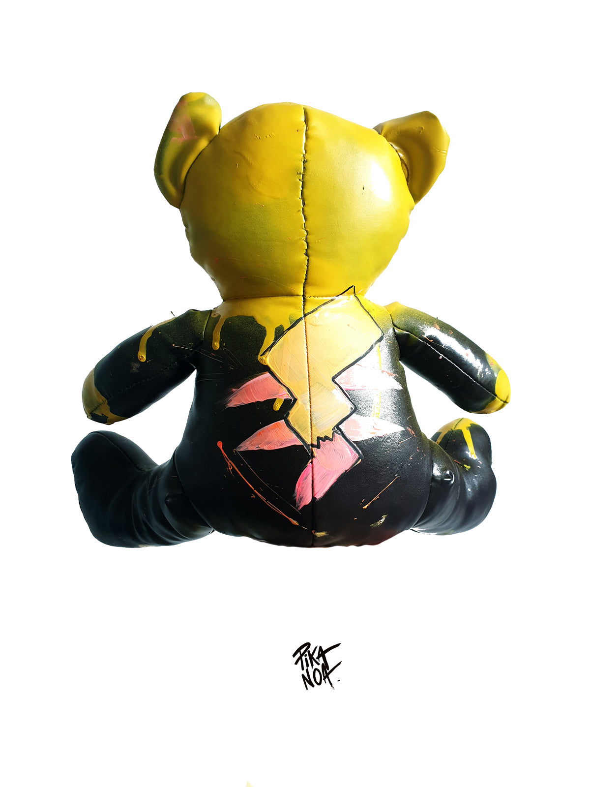 "make up Artist"  Bear Pikachu