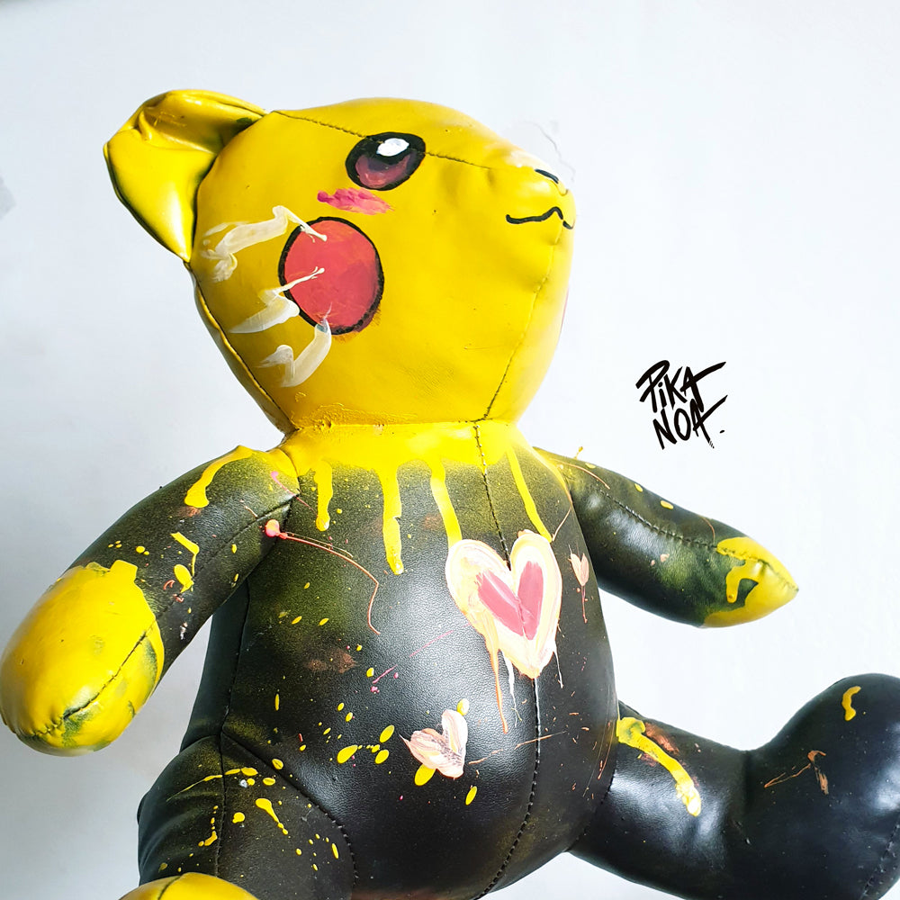 "make up Artist"  Bear Pikachu